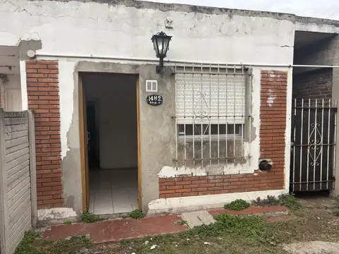CASA EN ALQUILER