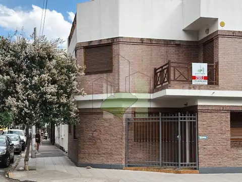 Casa en Alquiler de 3 dormitorios