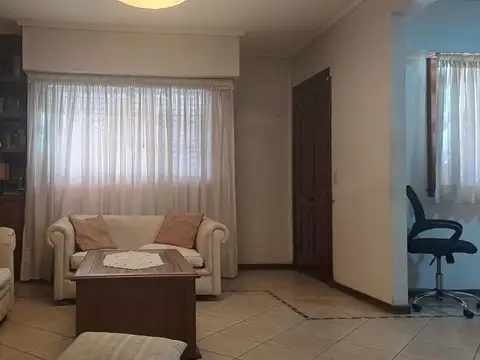 Casa en Alquiler en Quilmes, $ 2.500.000