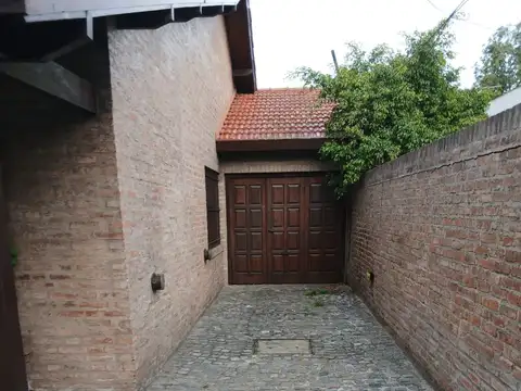 Hermoso Chalet de 4 ambientes en Ramos Mejia