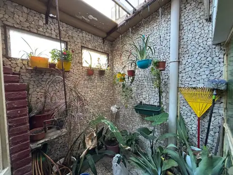 SE VENDE CASA 3 DORMITORIOS COCHERA/ PARQUE GARAY