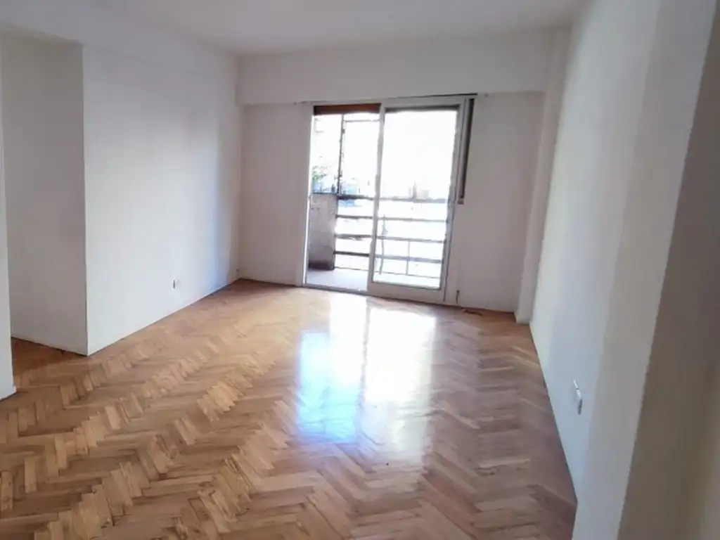 AV.DIRECTORIO 1000, Piso 1