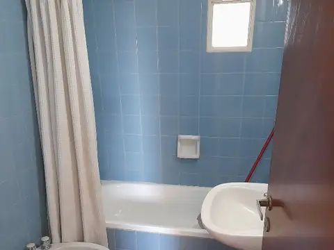 Dueño directo Departamento en alquiler en Moron centro ( solo profesional o comercial) frente a la municipalidad