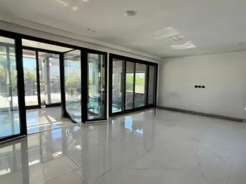 RUA CAMAAÑO 1100