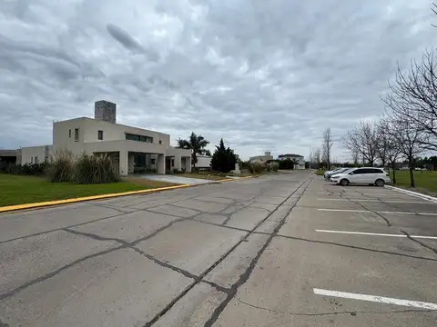 Terreno en Venta 20  mts Frente