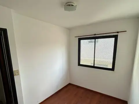 Oficina en Alquiler en Lanus Oeste, $ 690.000