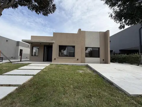 Casa en Alquiler de 3 dormitorios