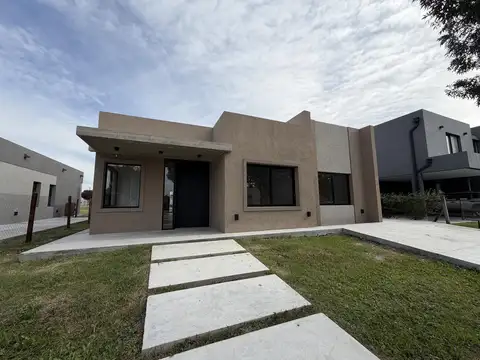 Casa en Alquiler en Santo Tomas, Countries y Barrios Cerrados en Pilar
