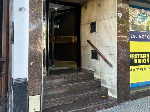 Venta 2 ambientes lateral Boedo