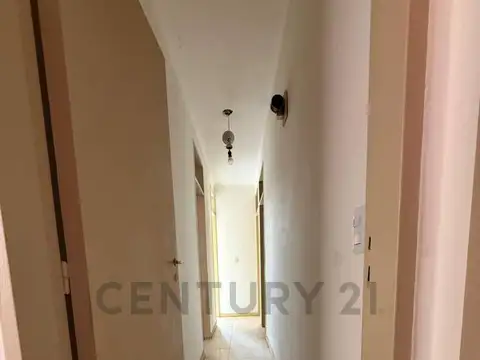 Casa 5 ambientes con 1 baño