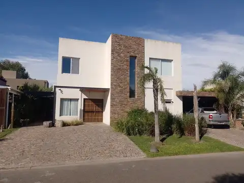 Casa en venta en La Cañada de Pilar - Los Robles