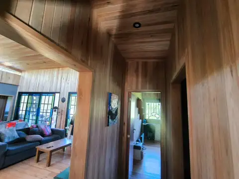 Casa 5 ambientes con 2 baños