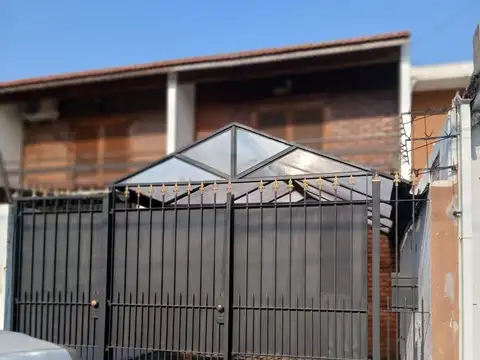 VENTA DUPLEX QUILMES OESTE IMPECABLE