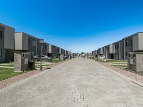 Casa en Venta en Garin, USD 155.000