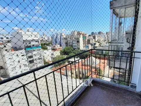 MONOAMBIENTE DIVIDIDO EN AV. JUJUY AL 500 - BALCON VISTA PANORAMICA TODO SOL