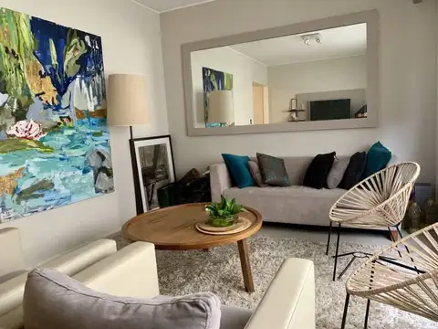 Impecable depto reciclado en venta en el corazón de Recoleta 