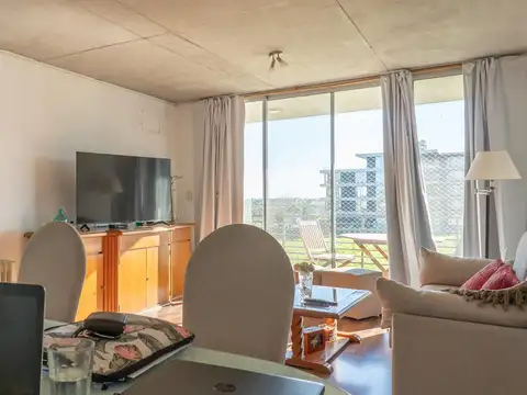 Departamento en Venta en Fisherton, USD 120.000