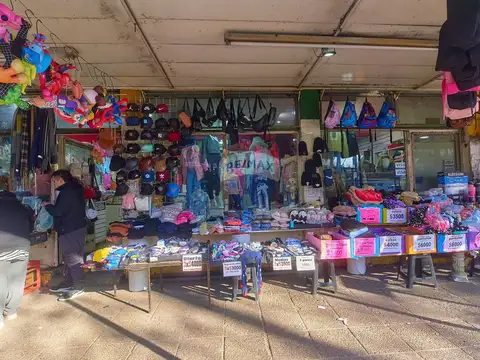 LOCAL EN VENTA FLORENCIO VARELA APTO CREDITO