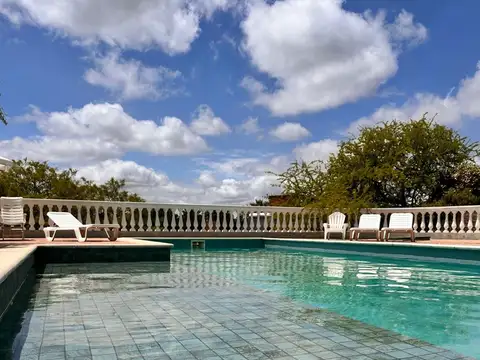 Hotel en Venta en La Granja, USD 640.000