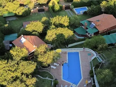 Complejo de cabañas c piscina climatizada.Cordoba