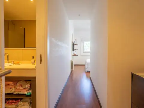 Departamento 5 ambientes con 2 baños