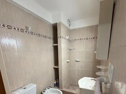 DEPARTAMENTO 2 AMBIENTES CON TERRAZA UBICADO EN V. LUZURIAGA