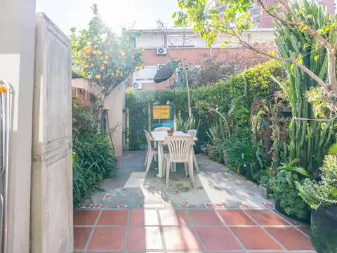 Depto Tipo Casa 5 ambientes con 2 baños