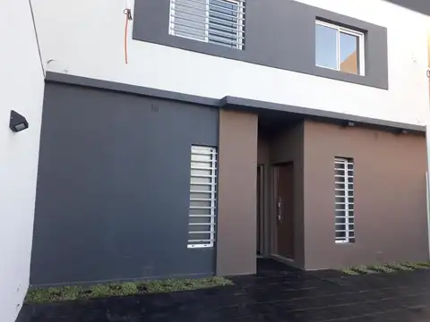 Depto Tipo Casa en Venta de 3 ambientes