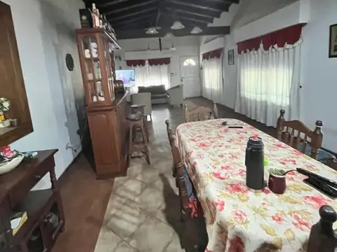 Casa en Venta en Paso del Rey, USD 170.000