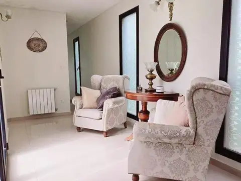 CASA EN VENTA BARRIO BOCAHUE