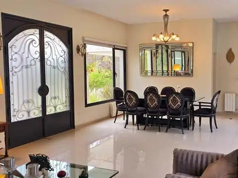Casa en Venta en Santa Genoveva, USD 1.200.000