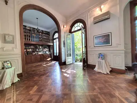 Departamento 13 ambientes con 6 baños