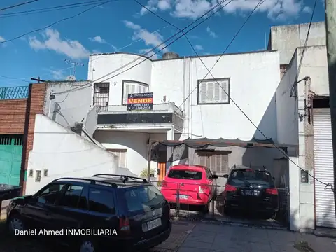 EXCELENTE CASA 4 AMB EN LOTE PROPIO MAS DEPARTAMENTO EN PLANTA ALTA