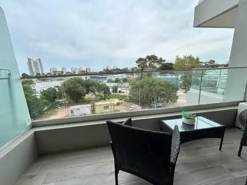 Departamento en Alquiler con 1 cochera
