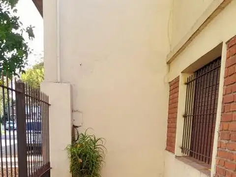 Av. Vélez Sársfield al 6100