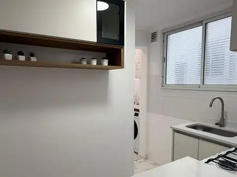 Departamento 3 ambientes, reciclado a nuevo y equipado.