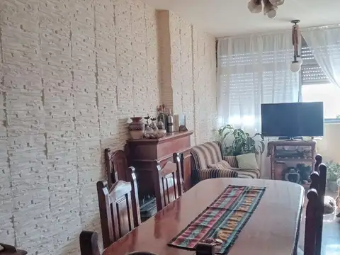Venta Departamento 3 Ambientes, Oportunidad!