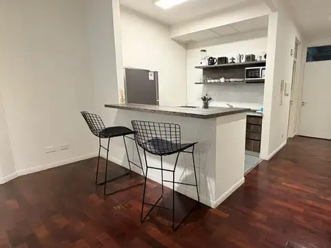 Monoambiente en alquiler con pileta y amenities