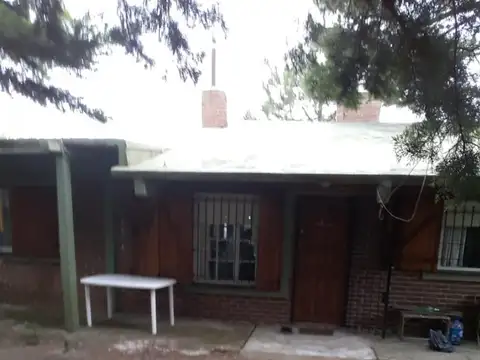 Casa en venta - 4 Dormitorios 2 Baños - Cochera - 629Mts2 - Mar del Tuyú