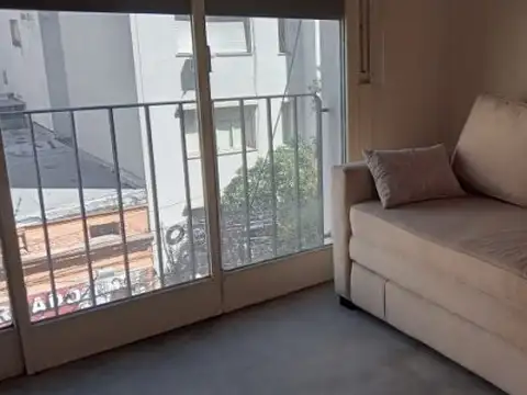 Recoleta, Juncal 2973, piso 4, 3 amb, 55m2, u$s750 (alq min 3 meses)