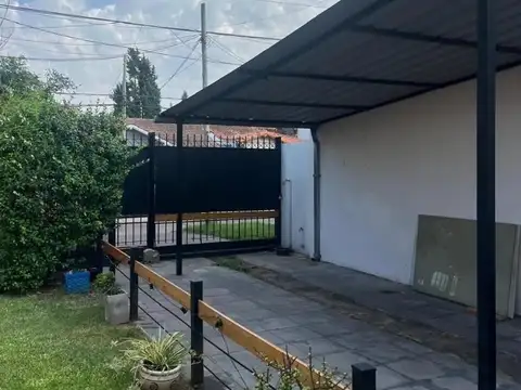 Casa en Banfield Este