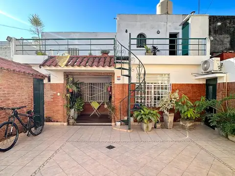 Casa 3 dormitorios con patio - Marcos Paz 3300 - Rosario Echesortu | Venta