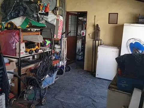 Casa en venta c/ cochera en Merlo