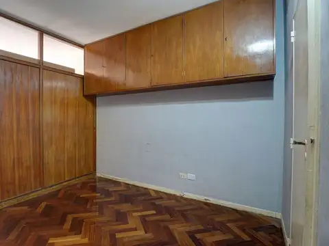 VENTA Mono DIVISIBLE APTO PROFESIONAL. Monserrat