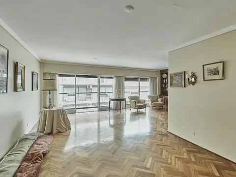 Departamento 6 ambientes con 3 baños