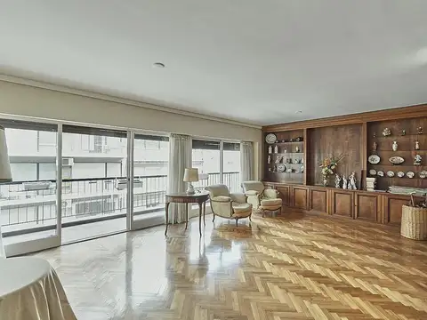 Semipiso de categoría de 6 amb con dos cocheras! A mts Plaza Vte López