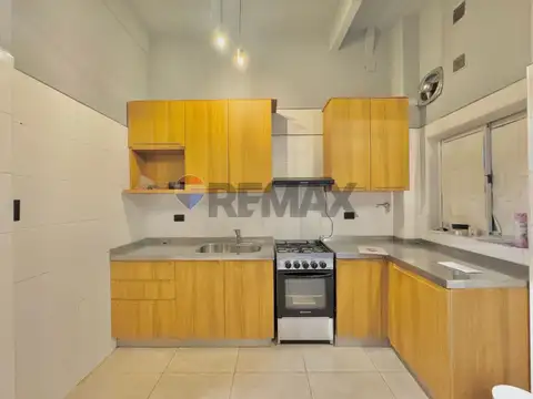 ALQUILER PH 4 AMBIENTES EN FLORESTA CON TERRAZA