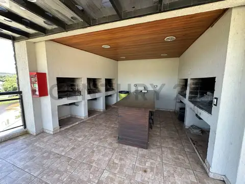DEPARTAMENTO 2 DORMITORIOS+COCHERA Y PILETA EDIFICIO MIRALEJOS