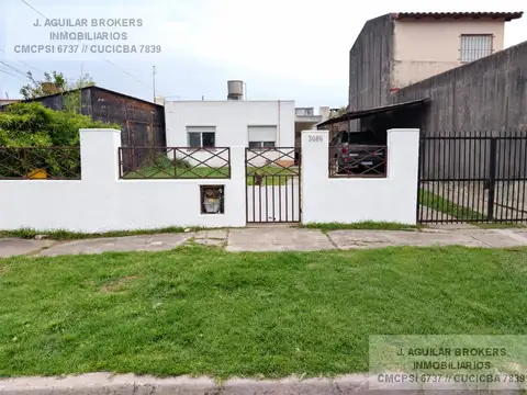 VENTA DE CASA 3 AMBIENTES A RECICLAR- VILLA DE MAYO GRAN OPORTUNIDAD