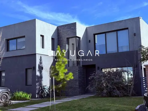 Venta Casa en Lagoon Pilar